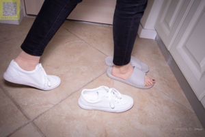 [Fotografía Camellia LSS] NO.086 Me quité los calcetines y los lavé cuando entré por la puerta