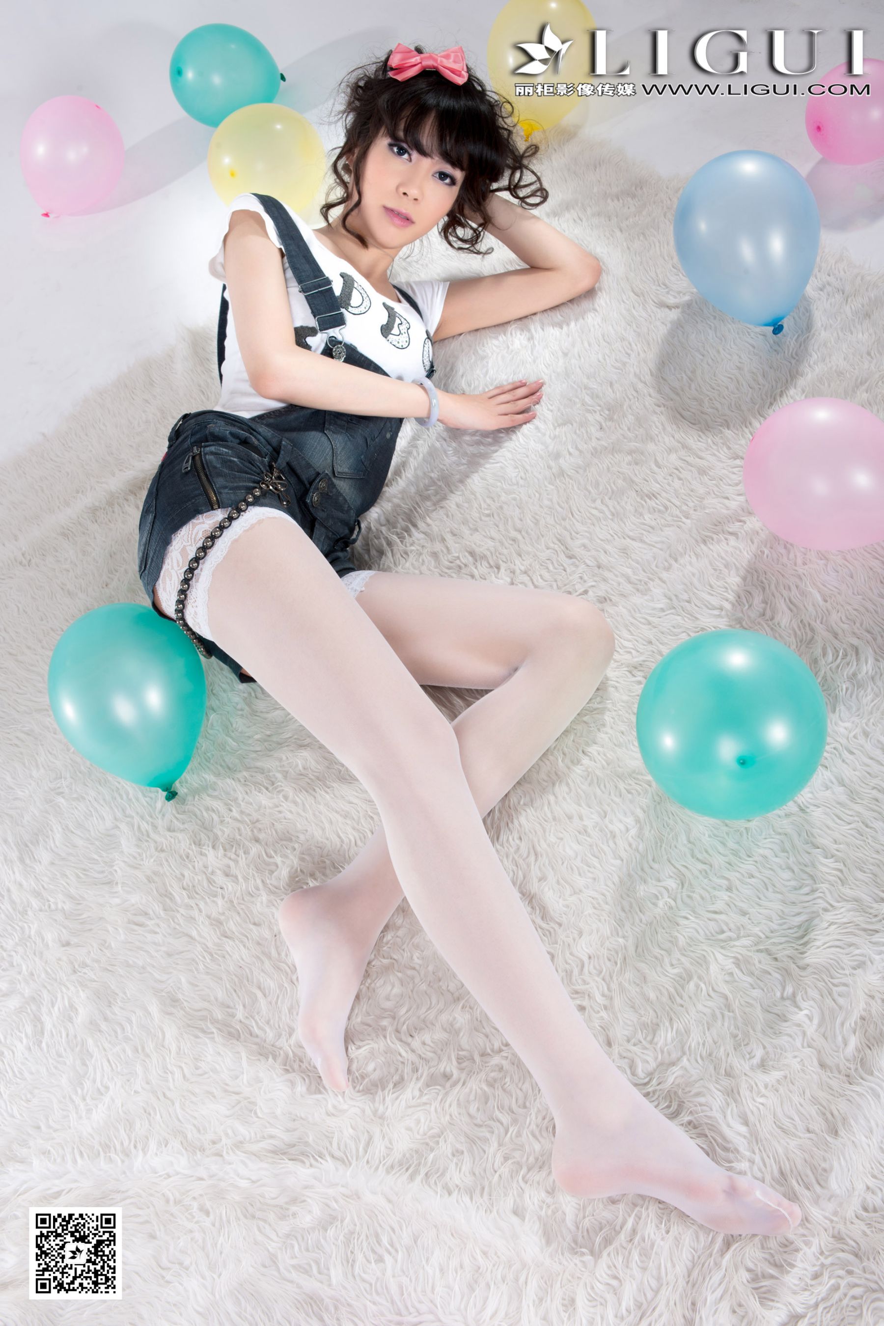 Model Lele "Cute Strap Denim + White Silk High Heel" Complete Works of Upper Middle and Lower [丽柜LiGui] Beautiful legs and jade feet photo Page 18 No.ce411e