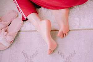 【コスプレ写真】可愛い女の子のアイソース大悪魔w-素足