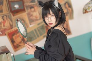 Coser month by month su "Everyday Cat Girl"