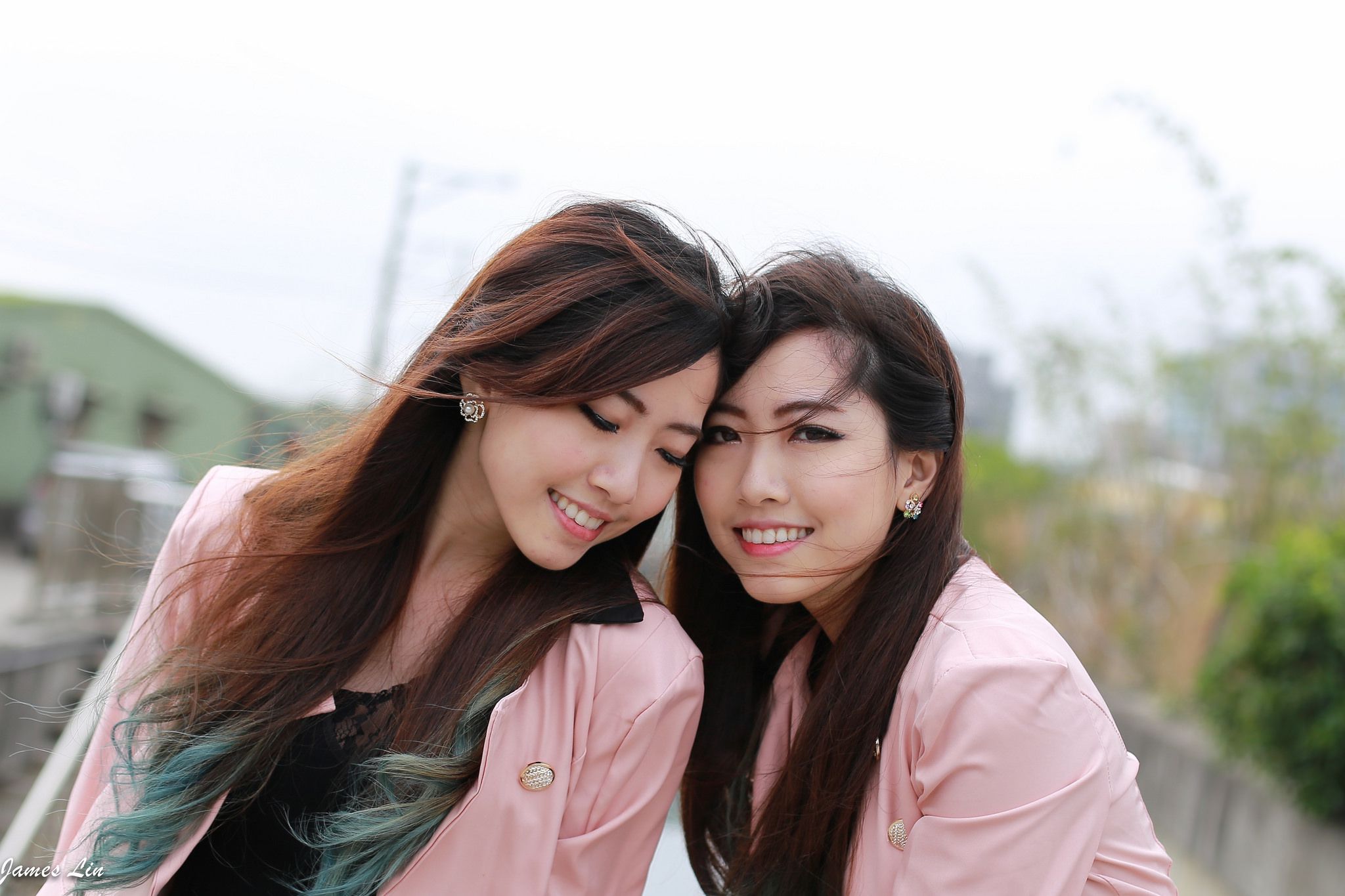Extremely pure and sweet Taiwanese twin sisters flower fresh outdoor shoot ...